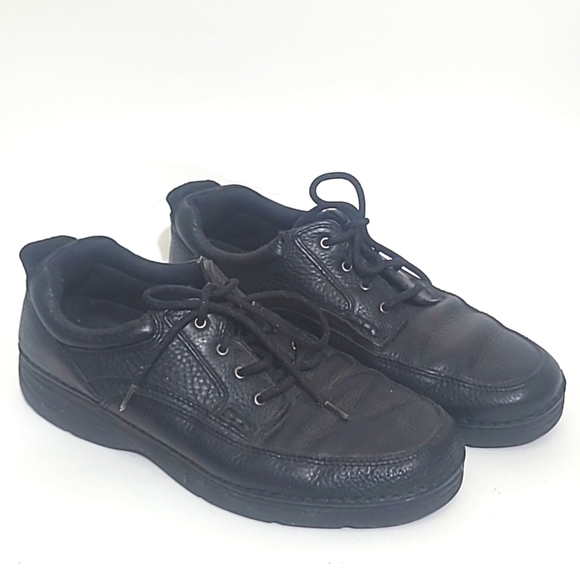 Bass Men's Sneakers Black  Genuine Leather Upper size 11 5 - Picture 1 of 8